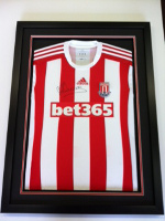 Framed Michael Owen signed shirt